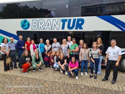 Fieis Laranjeirenses embarcaram rumo a Aparecida do Norte em busca da rÃ©plica da imagem da Padroeira 